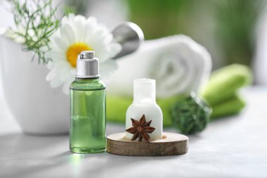 Papatya ile doğal kozmetik masaya ayıklamak