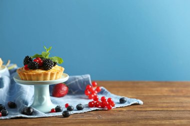 Çilek tablo ile lezzetli tartı