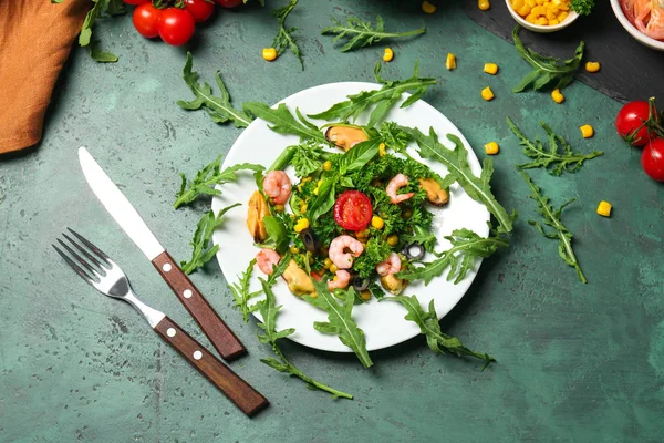 Plate Tasty Shrimp Salad Table — Stock Photo, Image