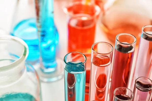 Probówki Kolorowych Próbek Laboratorium Zbliżenie — Zdjęcie stockowe