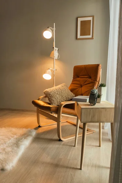 Intérieur Moderne Chambre Avec Fauteuil Confortable — Photo