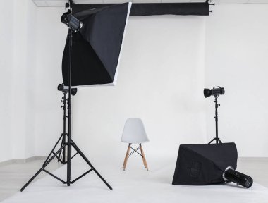 İç modern photo Studio sandalye ve profesyonel ekipmanları