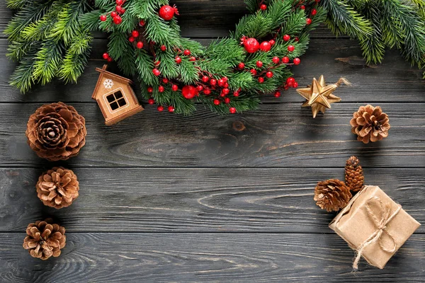 Składzie Pudełko Ozdoby Świąteczne Podłoże Drewniane — Zdjęcie stockowe