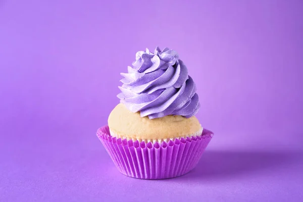 Delicious Birthday Cupcake Color Background — Stock Photo, Image