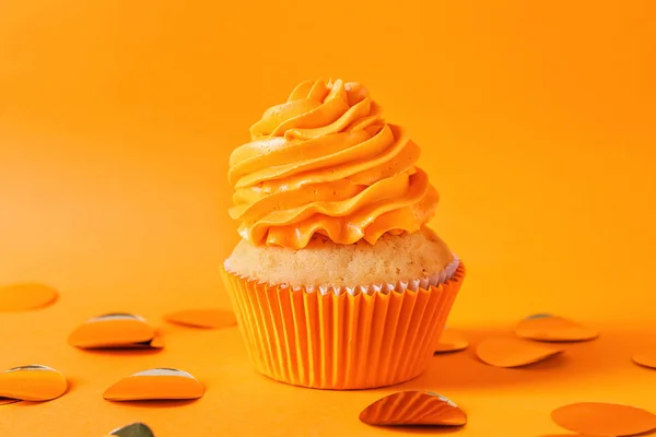 Läckra Födelsedag Cupcake Färgbakgrund — Stockfoto