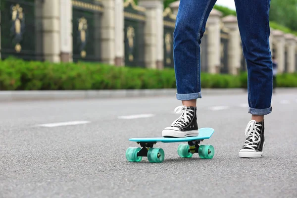 Hipster Girl Riding Skateboard Outdoors — Stock Photo, Image