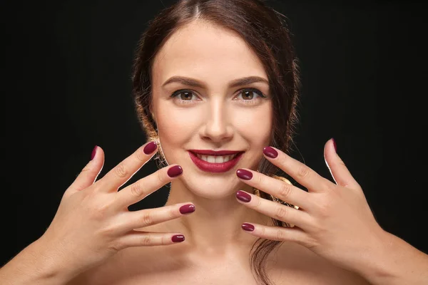 Beautiful Young Woman Professional Manicure Dark Background — Stock Photo, Image