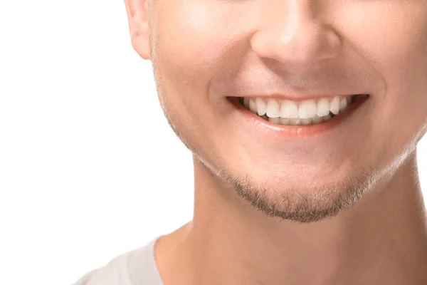 Uomo Con Denti Sani Sorridente Sfondo Bianco Primo Piano — Foto Stock