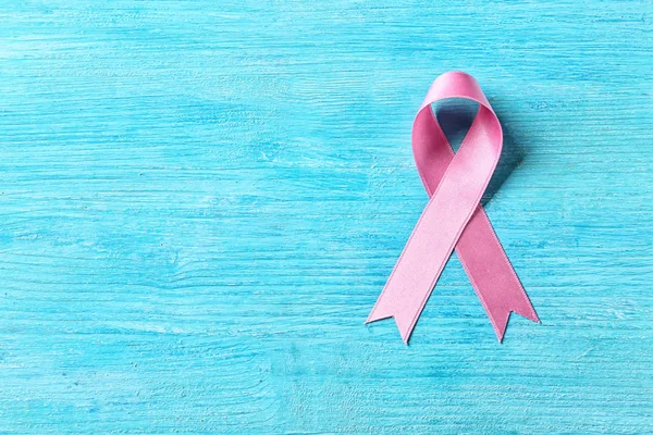 Cinta Rosa Sobre Fondo Color Concepto Conciencia Sobre Cáncer Mama — Foto de Stock