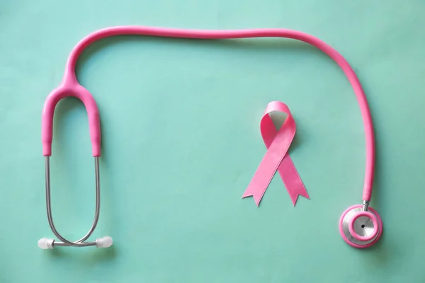 Cinta Rosa Estetoscopio Sobre Fondo Color Concepto Conciencia Sobre Cáncer —  Fotos de Stock