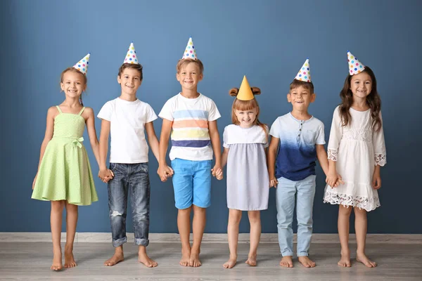 Cute Little Children Birthday Hats Color Wall — Stock Photo, Image