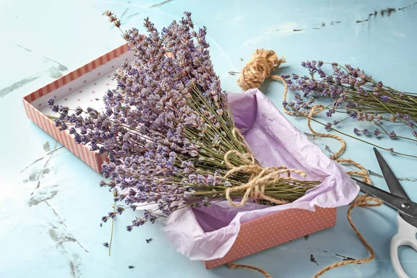 Box Beautiful Lavender Flowers Table — Stock Photo, Image