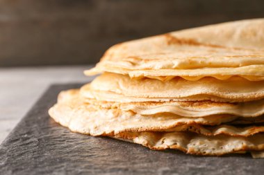 Kayrak plaka, closeup lezzetli ince krep