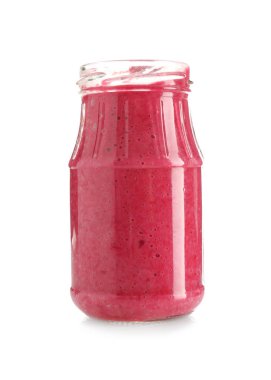 Beyaz zemin üzerine lezzetli sos ile jar