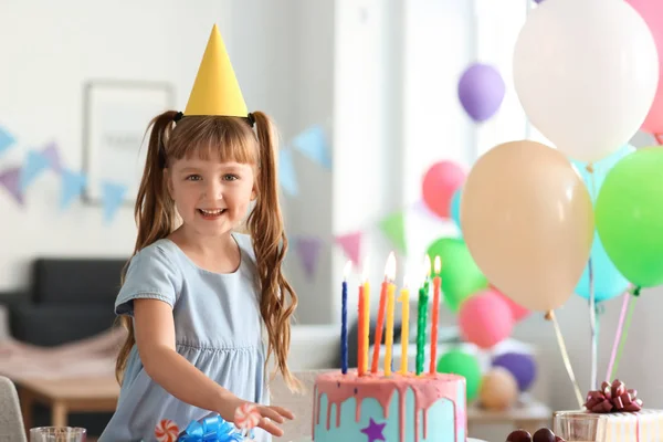 Cute Little Girl Birthday Cake Home — Stock Photo, Image