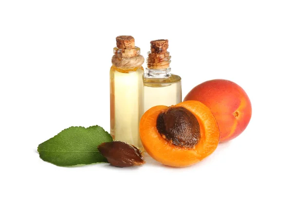 Bottles Essential Oil Fresh Apricots White Background — Stock Photo, Image