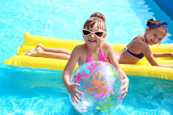 Cute Little Girls Swimming Pool Summer Day — Stock Photo, Image