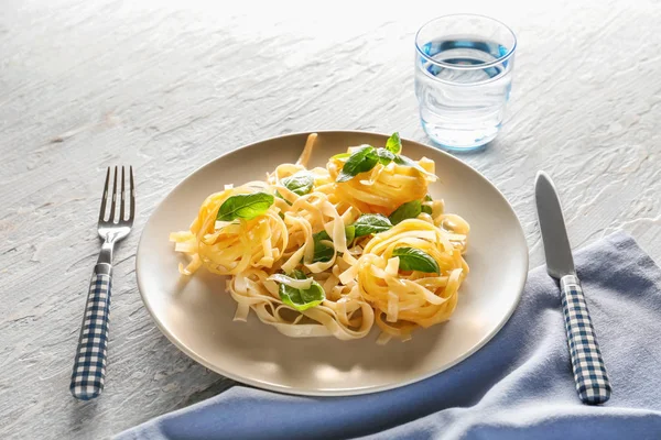 Plate Delicious Pasta Basil Table — Stock Photo, Image