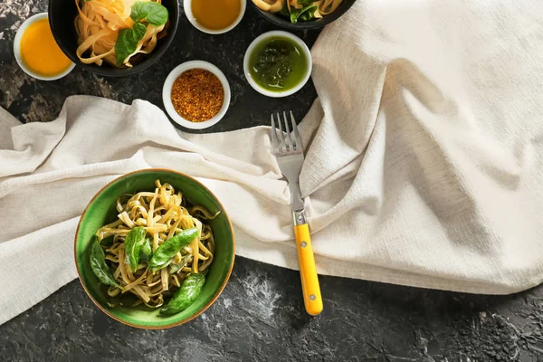 Bowl Delicious Pasta Pesto Sauce Table — Stock Photo, Image