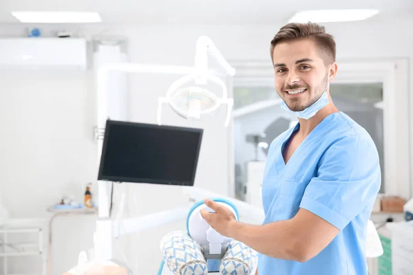 Young Male Dentist Clinic — Stock Photo, Image