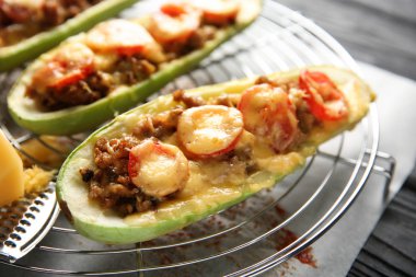 Et ile kabin soğutma tablo, closeup gemilerde kabak dolması