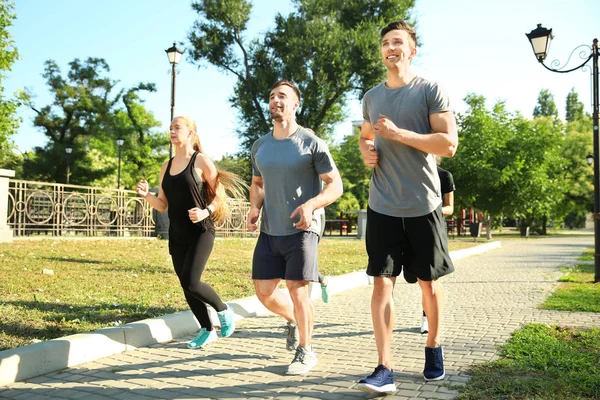 Group Sporty People Running Park — Stock Photo, Image