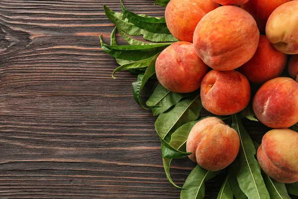 Fresh Peaches Wooden Table — Stock Photo, Image