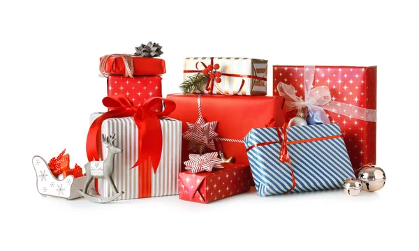 Beaux Cadeaux Noël Sur Fond Blanc — Photo