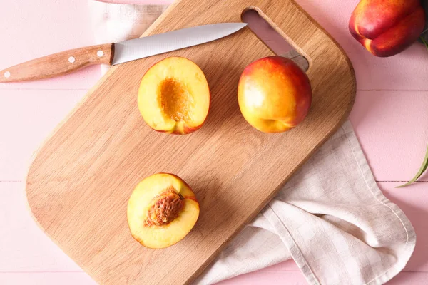 Fresh Sweet Peaches Knife Wooden Board — Stock Photo, Image