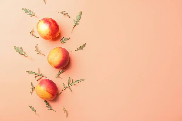 Composition Ripe Peaches Color Background Top View — Stock Photo, Image