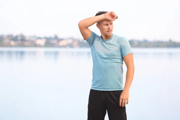 Sporty Young Man Resting Training Outdoors River — Stock Photo, Image