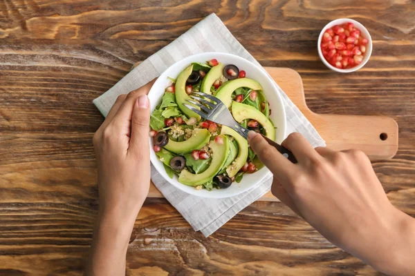 Woman Eating Healthy Fresh Salad Closeup — Stock Photo, Image