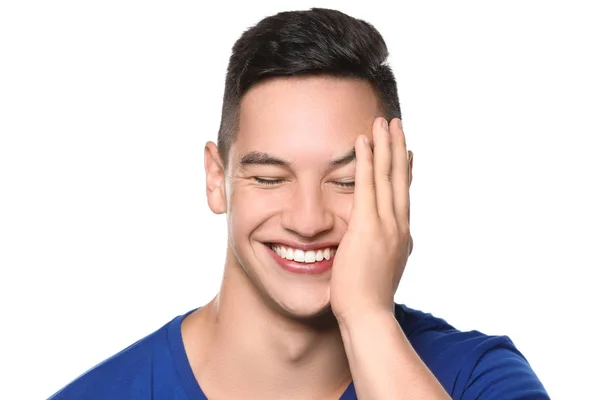 Sağlıklı Dişler Beyaz Arka Plan Üzerinde Gülümseyen Genç Adamla — Stok fotoğraf
