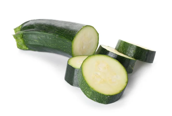 Färsk Skivad Zucchini Isolerad Vit — Stockfoto