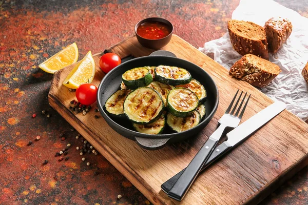 Pan Tasty Grilled Zucchini Wooden Board — Stock Photo, Image