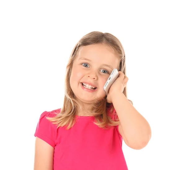 Menina Bonito Falando Telefone Celular Contra Fundo Branco — Fotografia de Stock