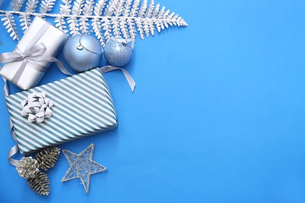 Hermosas Cajas Regalo Navidad Decoraciones Mesa Color — Foto de Stock
