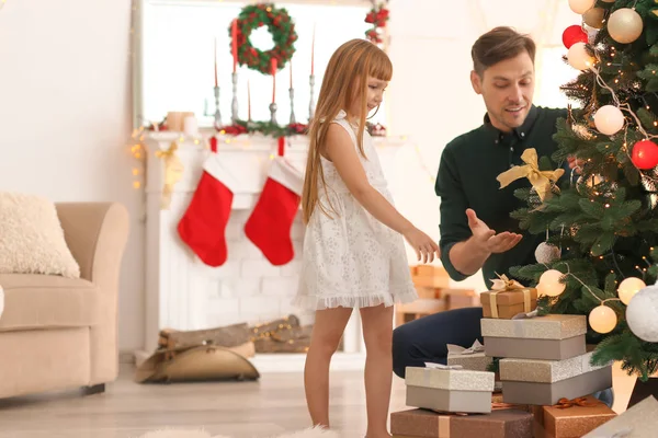 Father Daughter Beautiful Christmas Tree Gifts Room — Stock Photo, Image