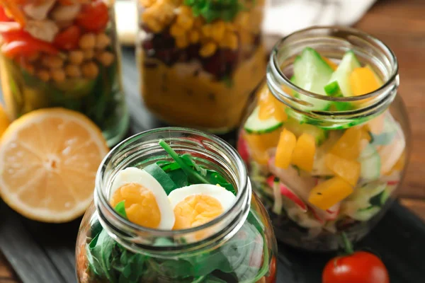 Delicious Vegetable Salads Egg Mason Jars Closeup — Stock Photo, Image