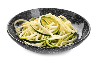 Plaka ile üstüne beyaz izole kabak spagetti