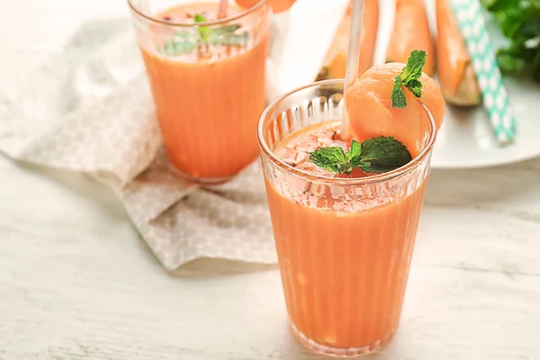 Glass Delicious Melon Smoothie White Wooden Table — Stock Photo, Image