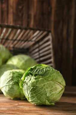 Tahta masada taze lahana