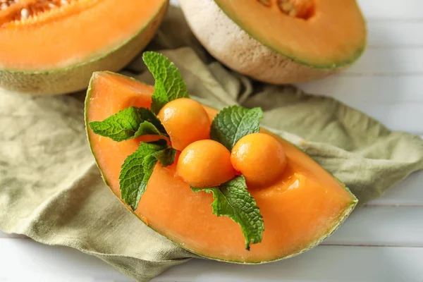 Tasty Ripe Melon Table — Stock Photo, Image