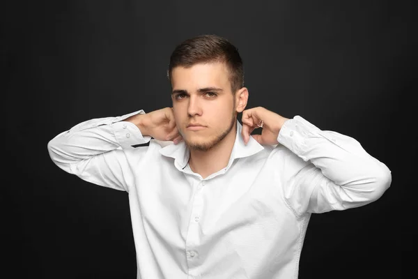 Portrait Handsome Young Man Dark Background — Stock Photo, Image