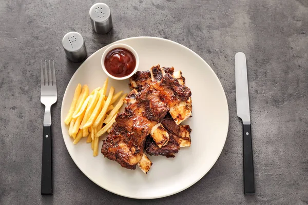 Delicious Grilled Ribs Sauce French Fries Plate — Stock Photo, Image