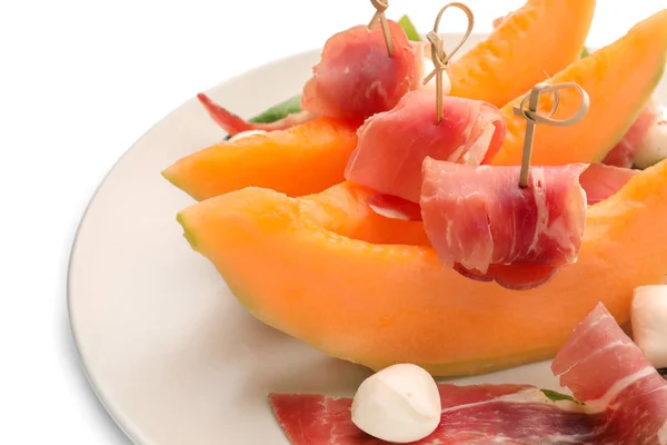 Köstliche Melone Mit Schinken Und Mozzarella Auf Teller Nahaufnahme — Stockfoto