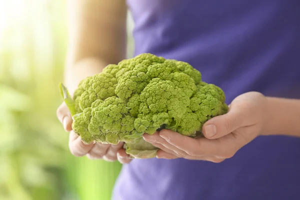 Woman Holding Green Cauliflower Blurred Background Closeup — Stock Photo, Image