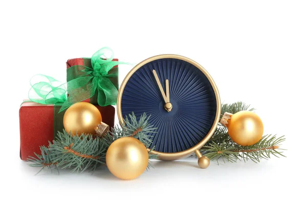 Reloj Despertador Decoración Festiva Sobre Fondo Blanco Cuenta Atrás Navidad — Foto de Stock