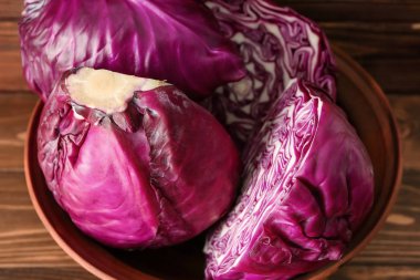 Kesme kırmızı lahana, closeup kase