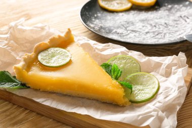 Lezzetli limon pastadan gemide